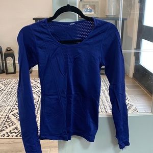 Fabletics purple top